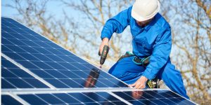 Installation Maintenance Panneaux Solaires Photovoltaïques à Longueval